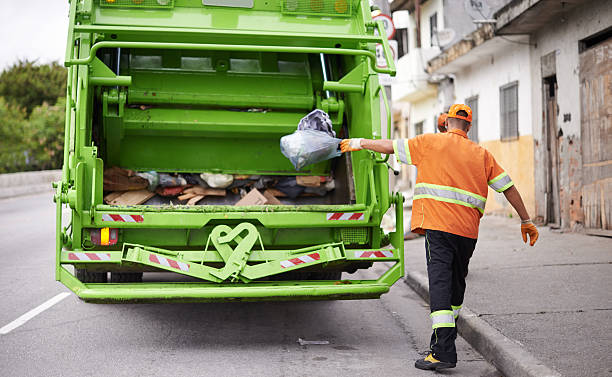 Best Yard Waste Removal  in Lyndhurst, OH